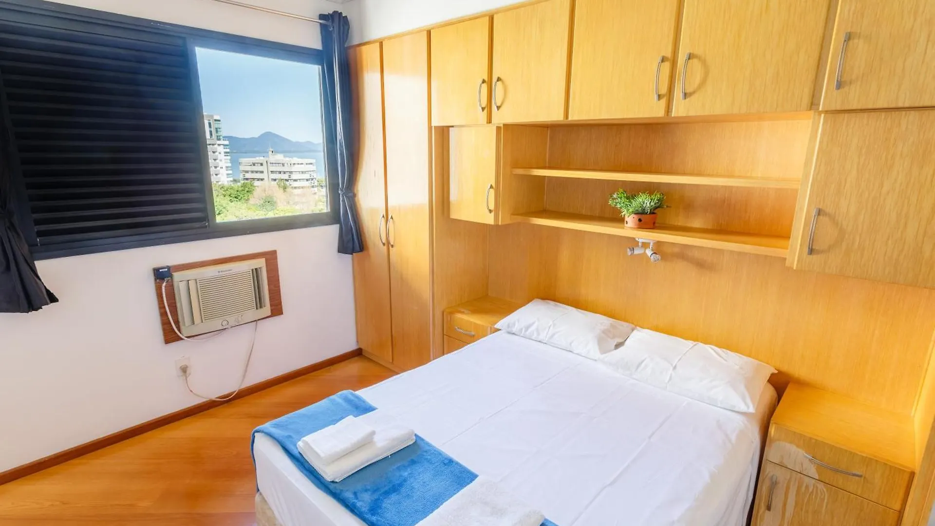 Appartement Area Nobre Com Vista Para Baia E Pontes Sa2351 Florianópolis
